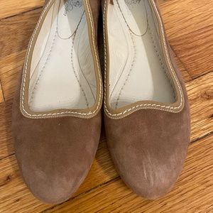 Brooks Brothers Tan Suede Flat - 9